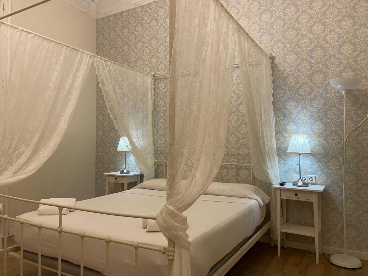 Lumine Luxury Suites By Gaiarooms Барселона Екстер'єр фото