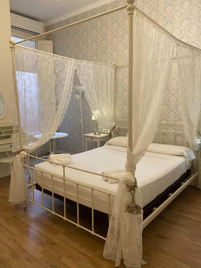 Lumine Luxury Suites By Gaiarooms Барселона Екстер'єр фото