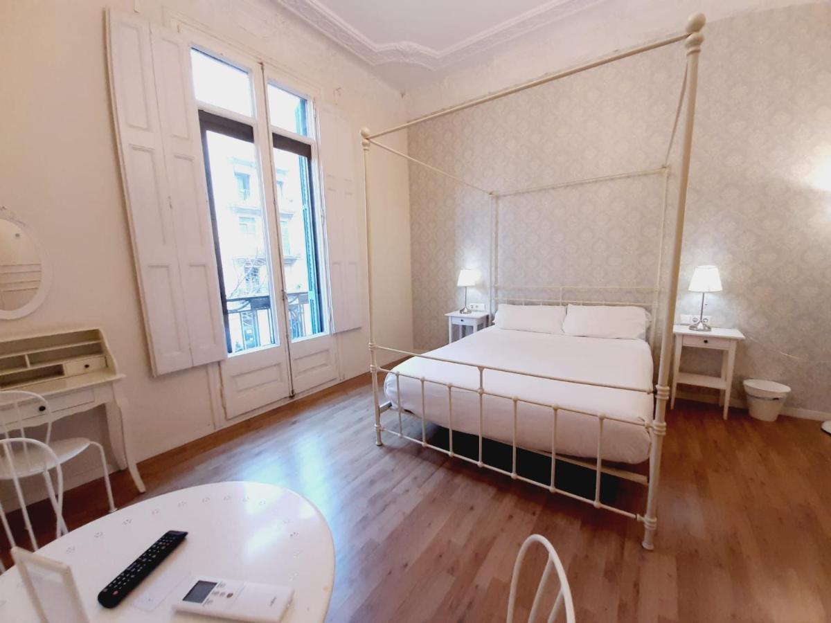 Lumine Luxury Suites By Gaiarooms Барселона Екстер'єр фото