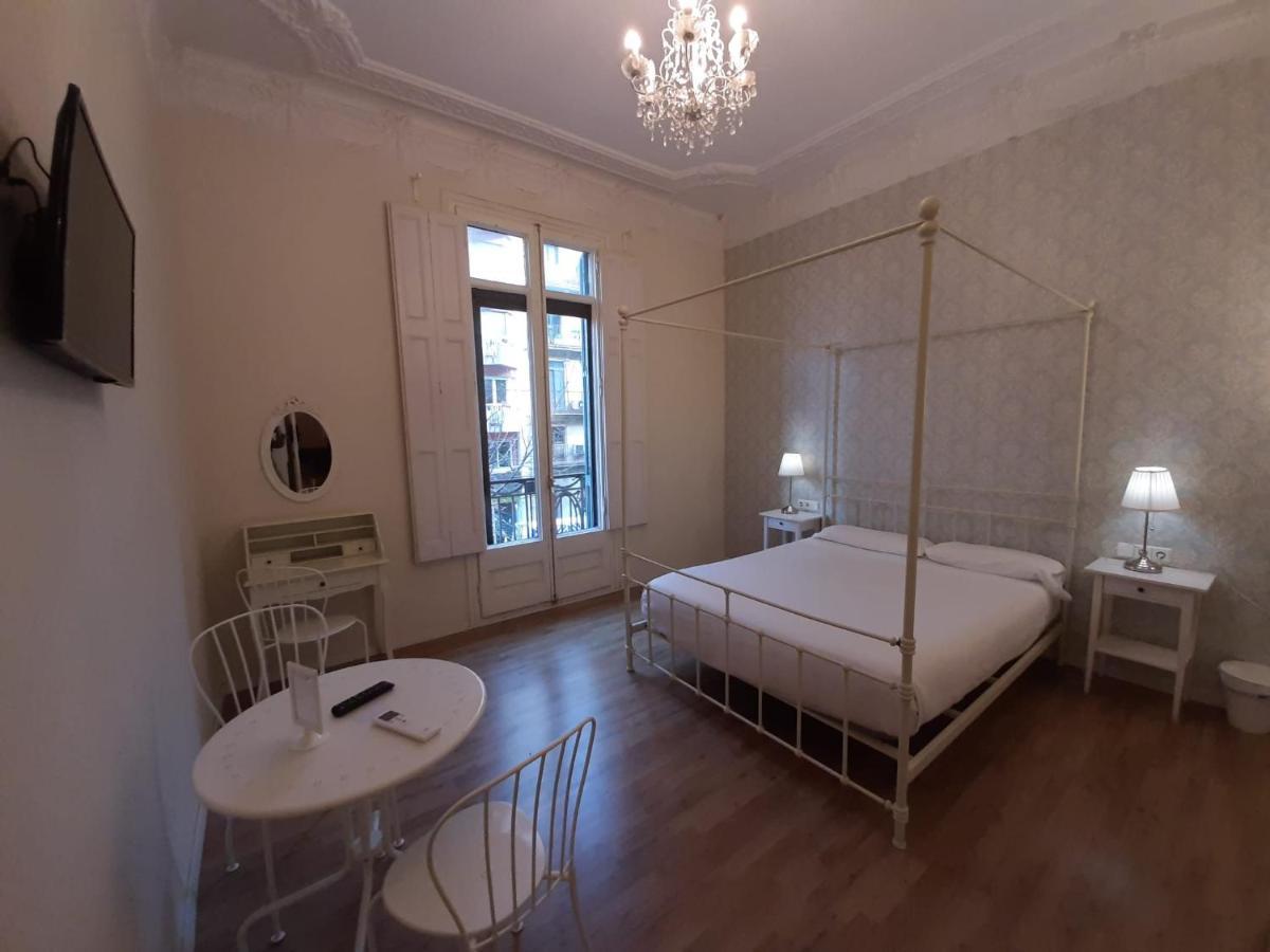 Lumine Luxury Suites By Gaiarooms Барселона Екстер'єр фото